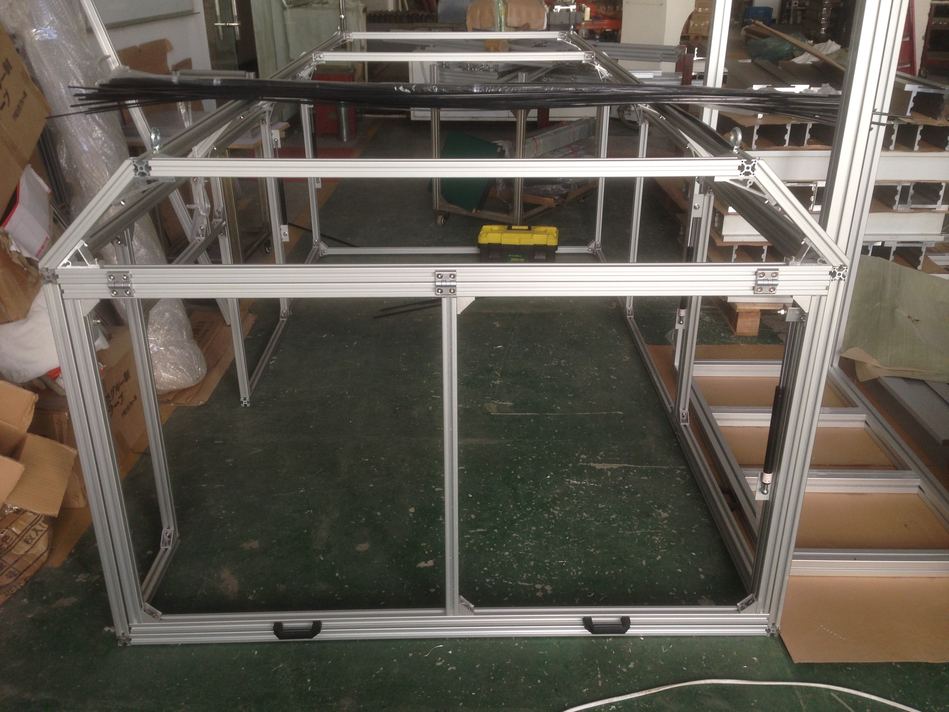 鋁型材架子配件不同，安裝方法不同