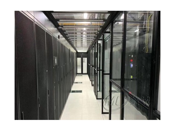 安全防護(hù)護(hù)欄，用鋁型材制作的好處